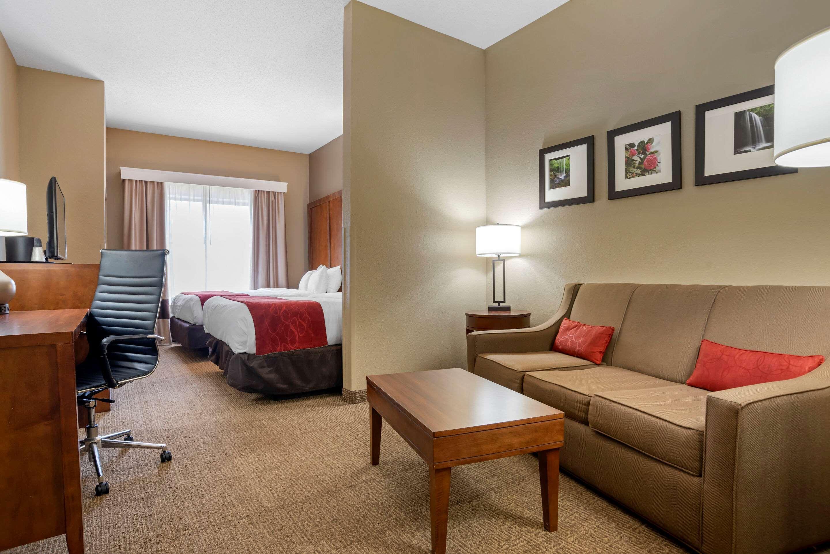 Comfort Suites Oxford I-20 Exit 188 Экстерьер фото