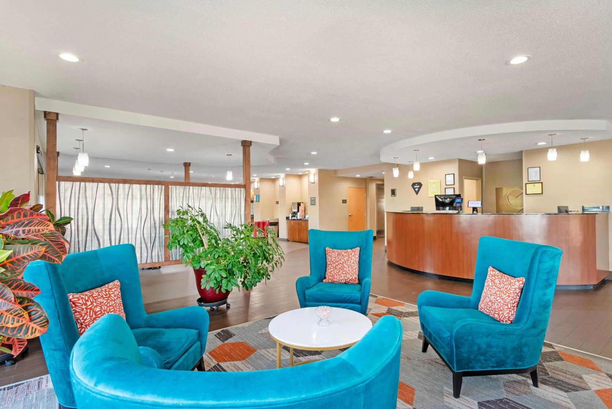 Comfort Suites Oxford I-20 Exit 188 Экстерьер фото