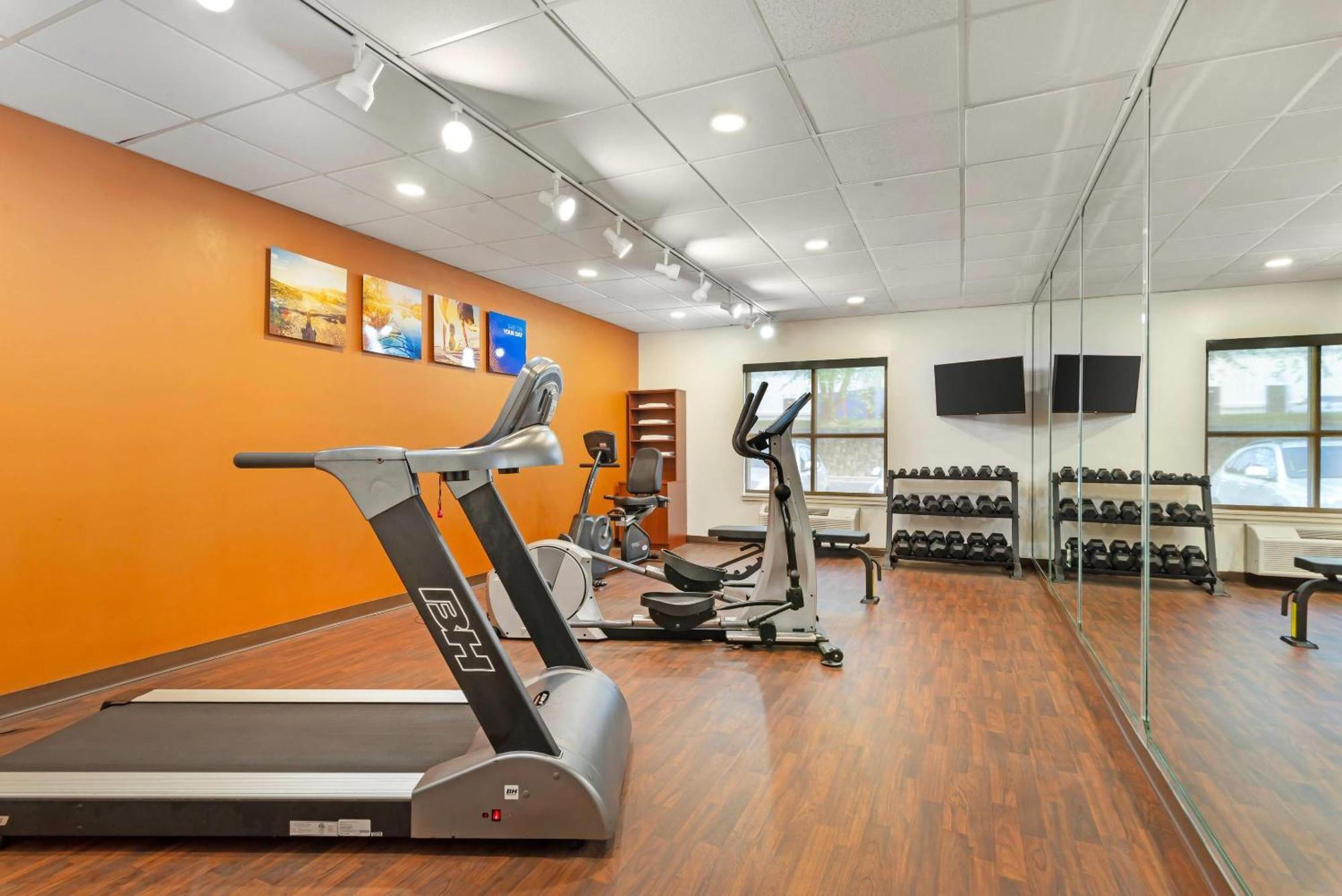 Comfort Suites Oxford I-20 Exit 188 Экстерьер фото