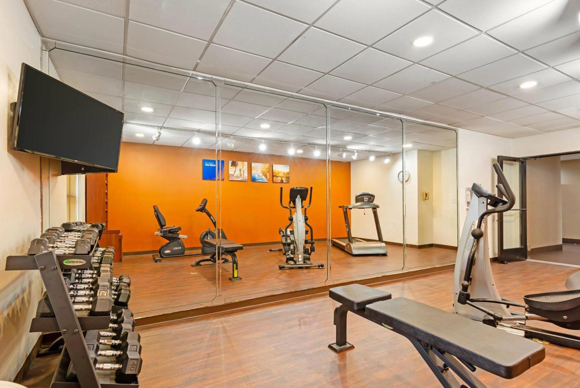 Comfort Suites Oxford I-20 Exit 188 Экстерьер фото