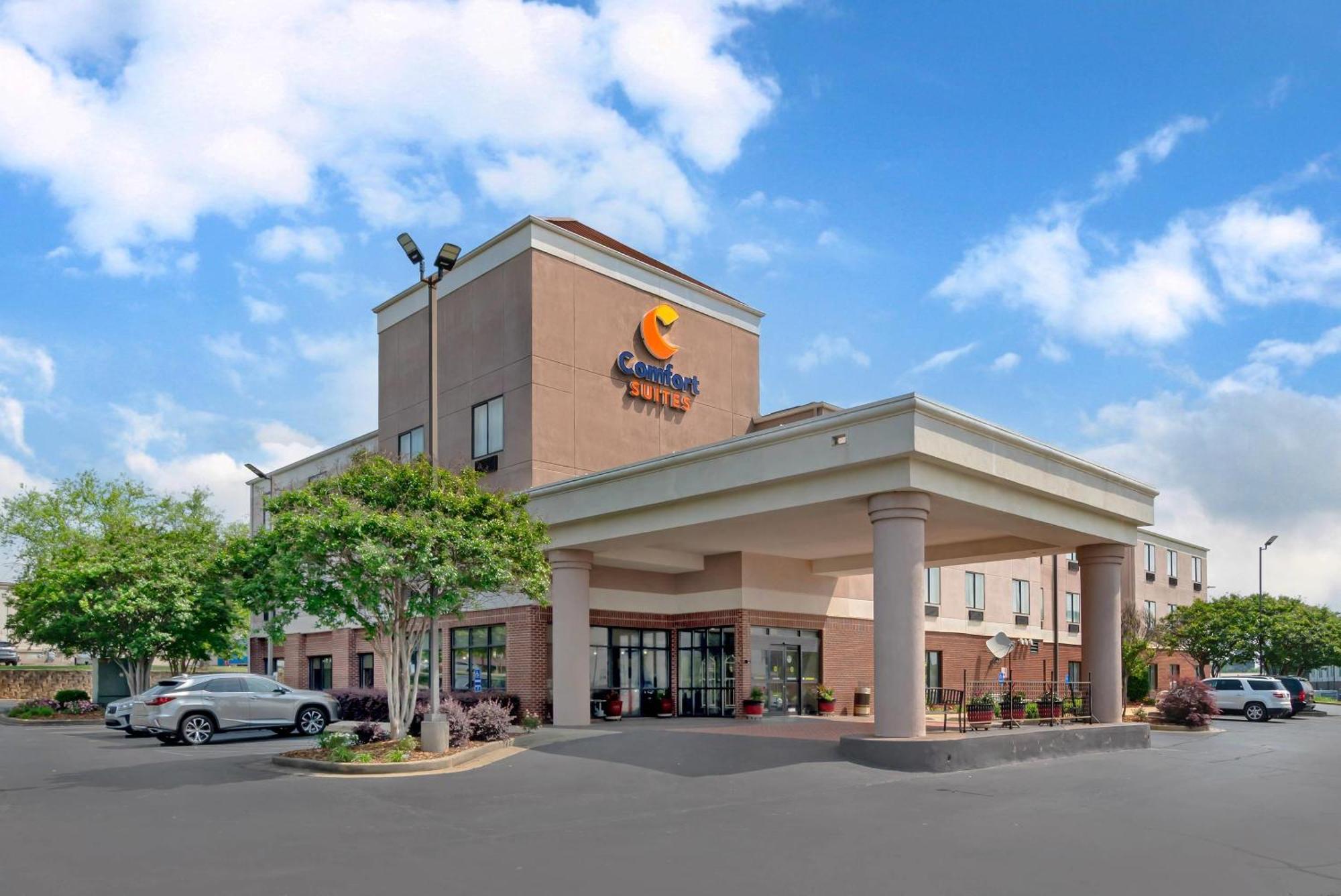 Comfort Suites Oxford I-20 Exit 188 Экстерьер фото